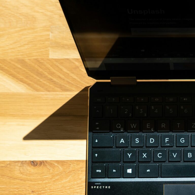 mika-baumeister-VlEnNUNyQLY-unsplash