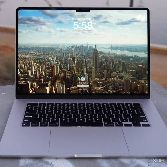 MacBook Air M2 - Image 3